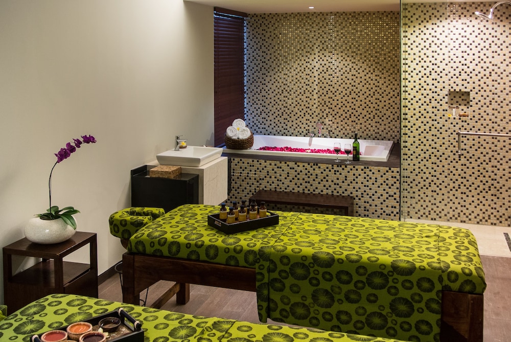 SEMINYAK ICON by Karaniya Experience