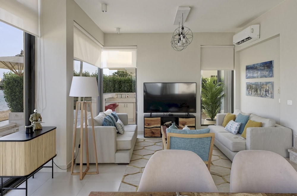 Vesta - Luxury Villa - 4BR - Tawila