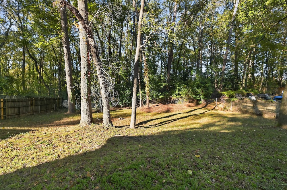 Charming East Atlanta Oasis Meets City Vibe 2 Bedroom Home