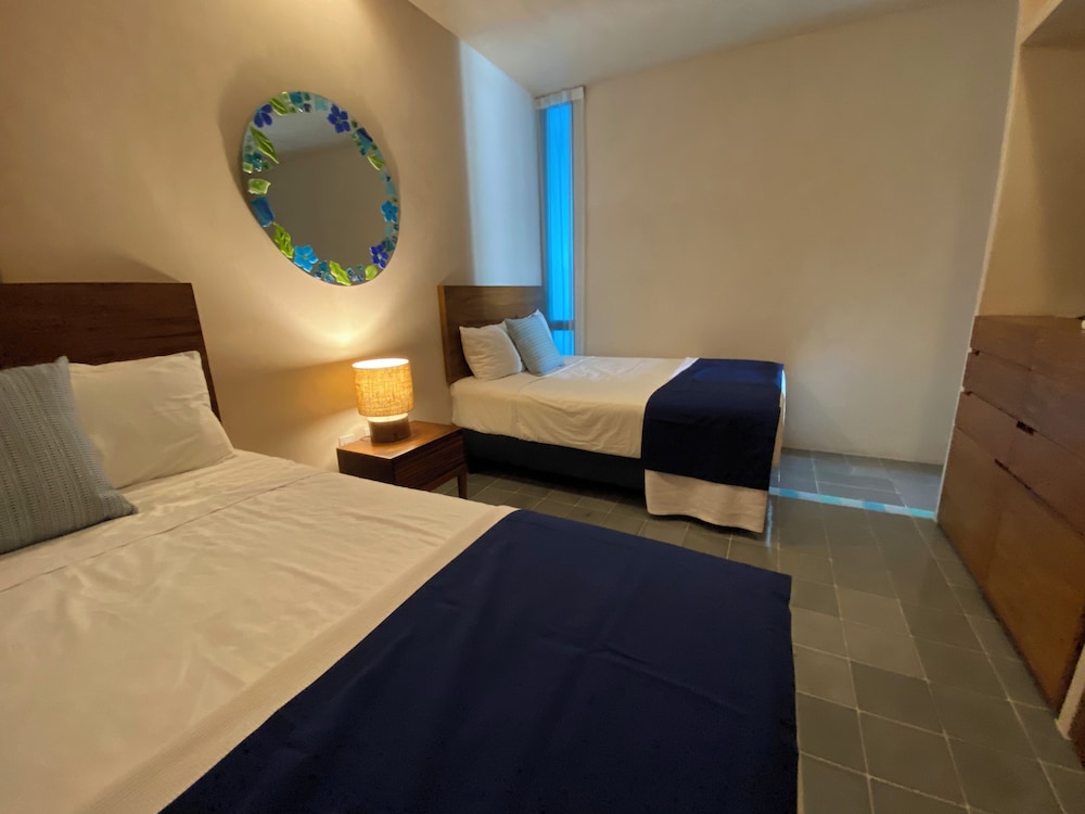 Sabor a Miel: Steps from the Beach & 5th Avenue
