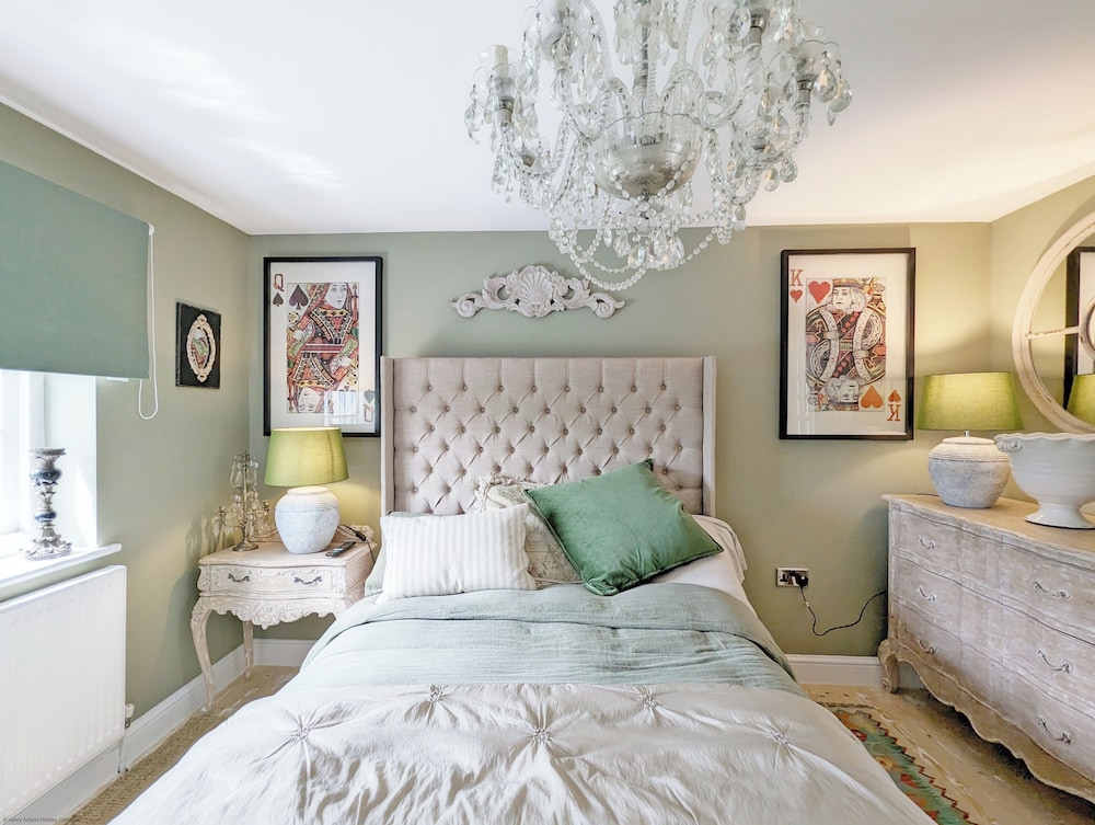 Unique Stay for Large Groups - Please Enquire!