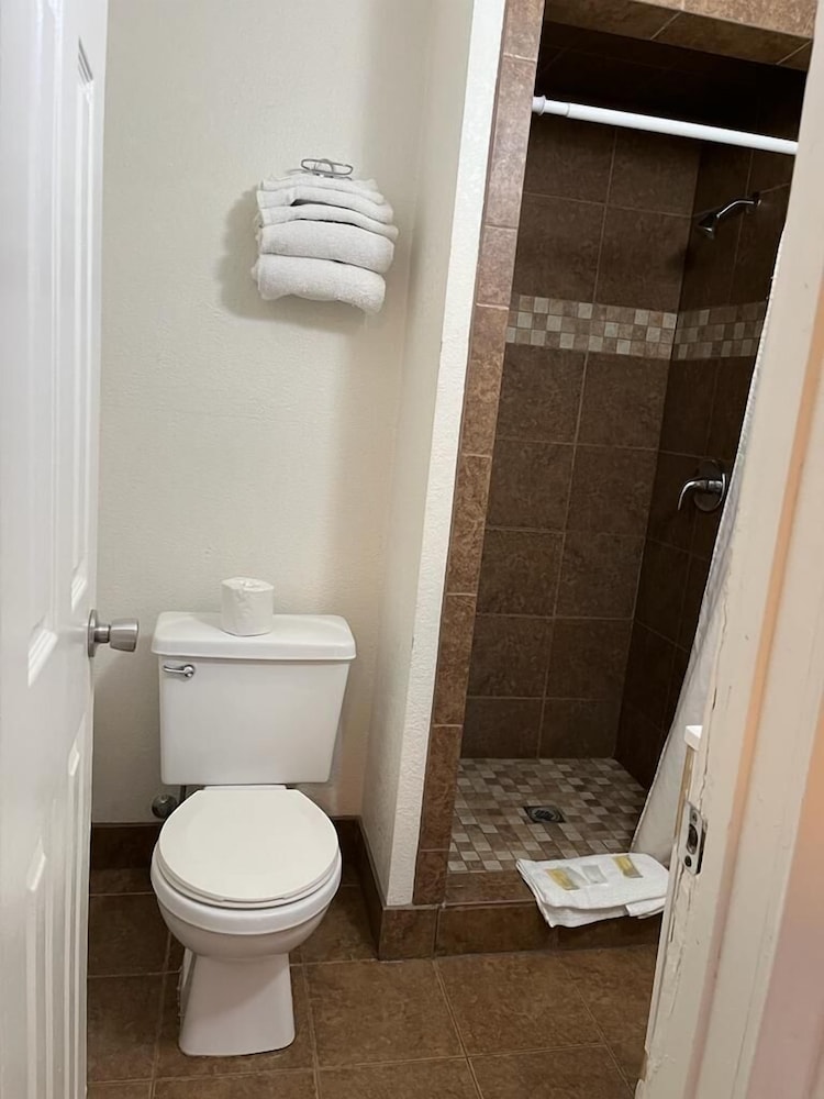 Economy Inn