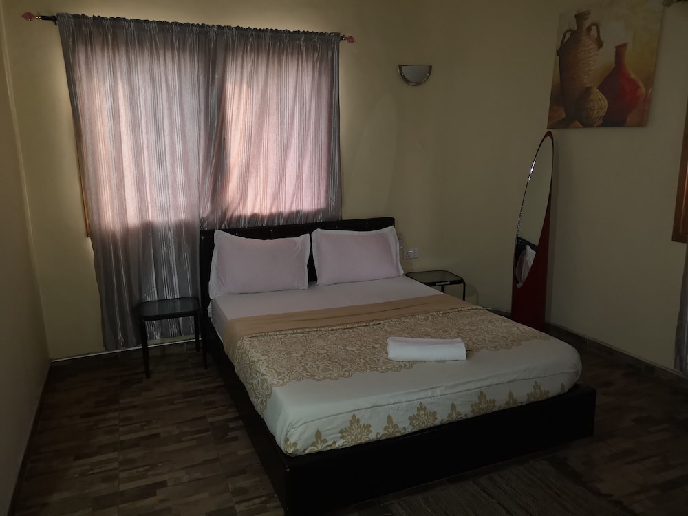 The Golden Apple Guest House