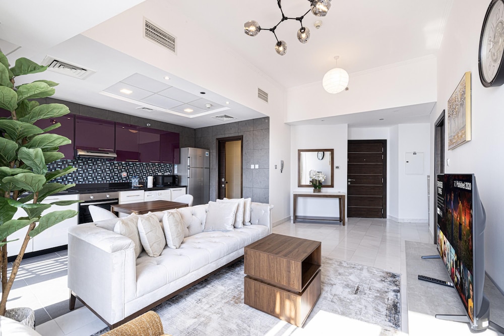 Stunning 1-bed in the Iconic Cayan Tower