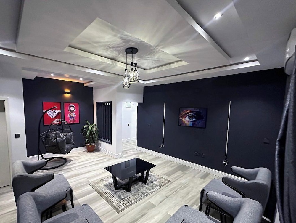 99 Mozilla Apartments