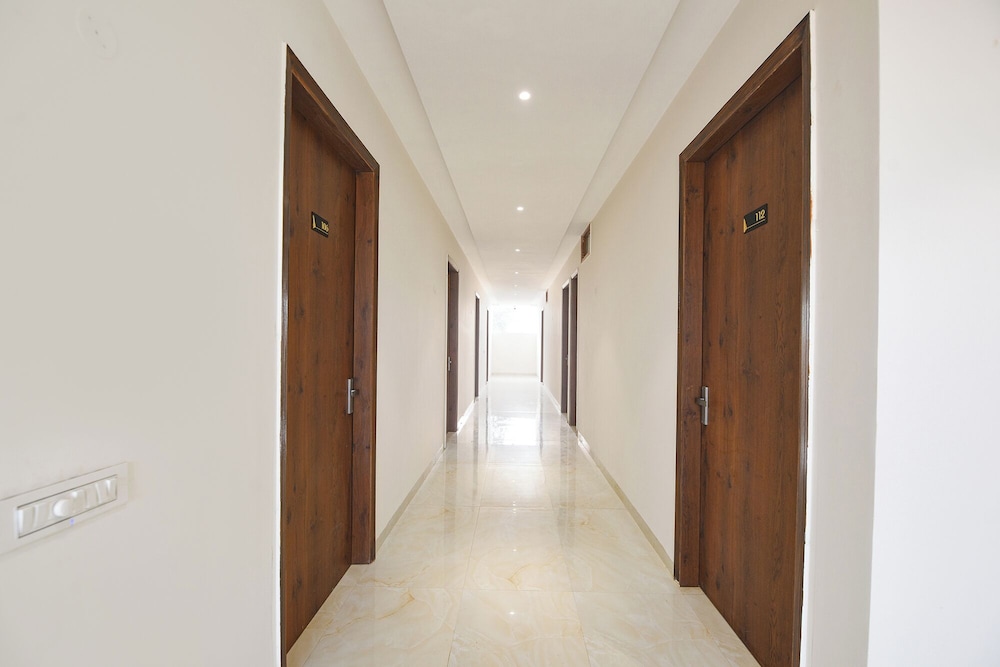 Fabhotel Kings 3 Farm