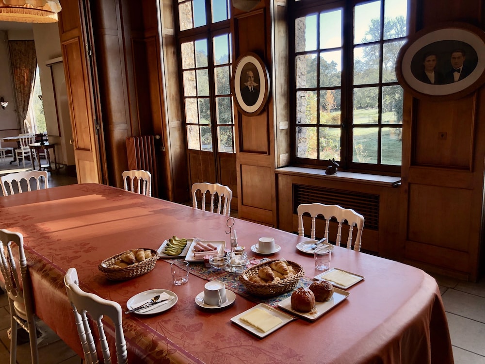 Le Logis D'arniere