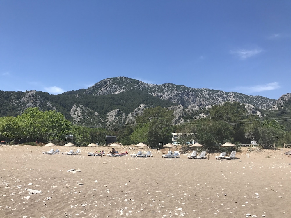 Baris Pension & Bungalows