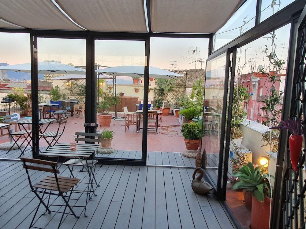 The Spanish Palace suites, rooms, apartments & terraces