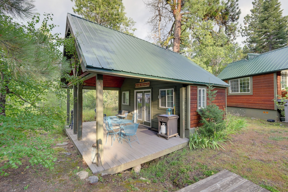 Ski, Hike, Relax By Water: Rustic Mccall Tiny Home