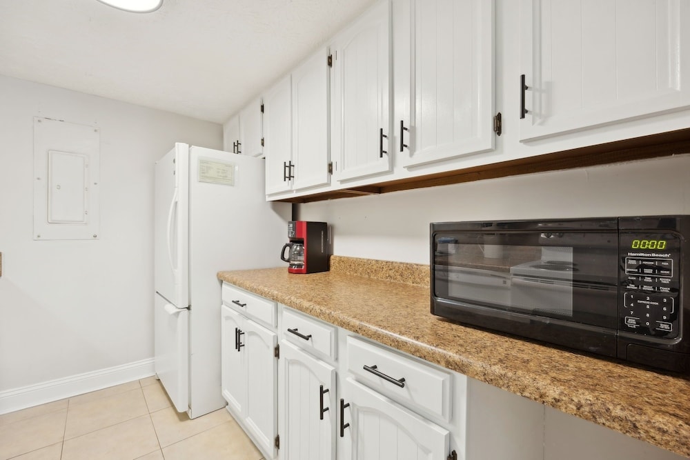 Fernandina Shores 6406 2 Bedroom Condo