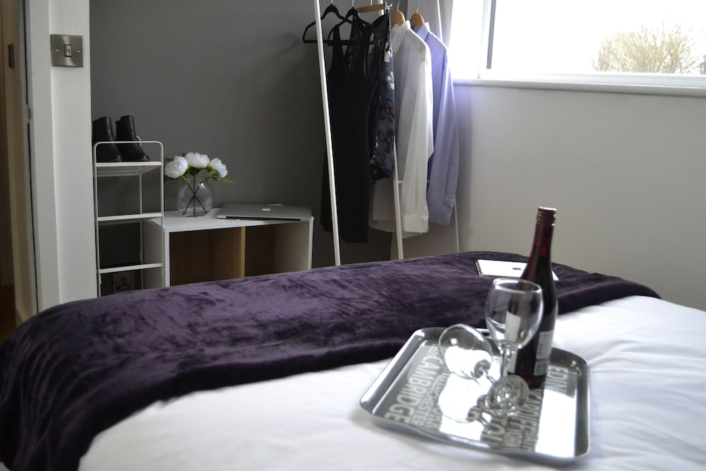 MediaHub Apartment 1