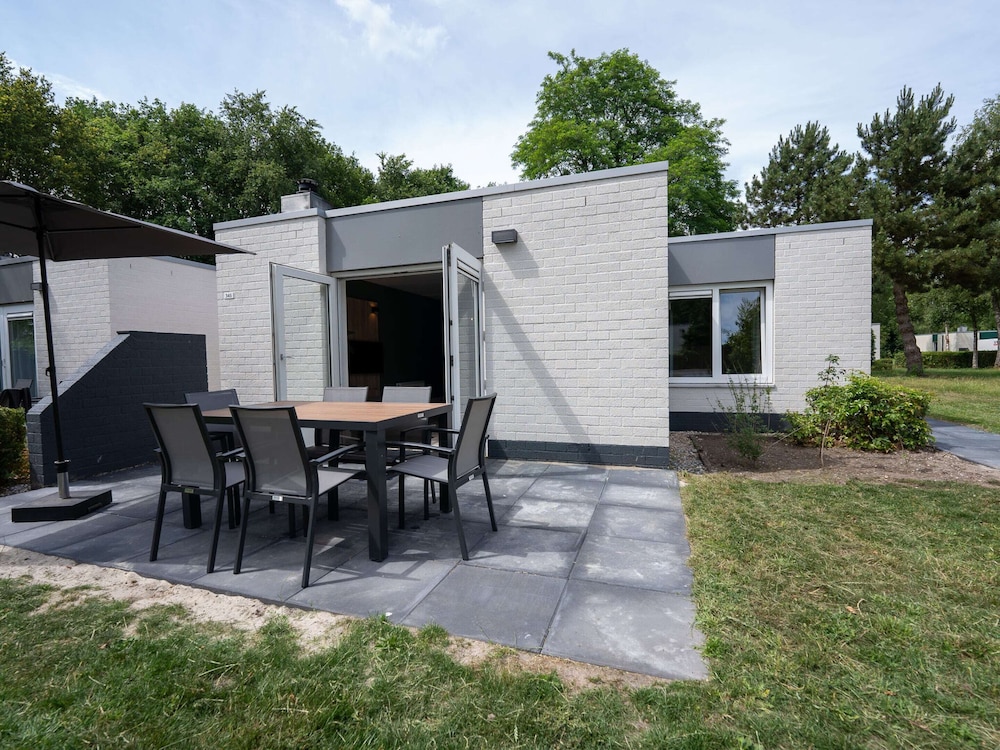Stylish Borger Bungalow