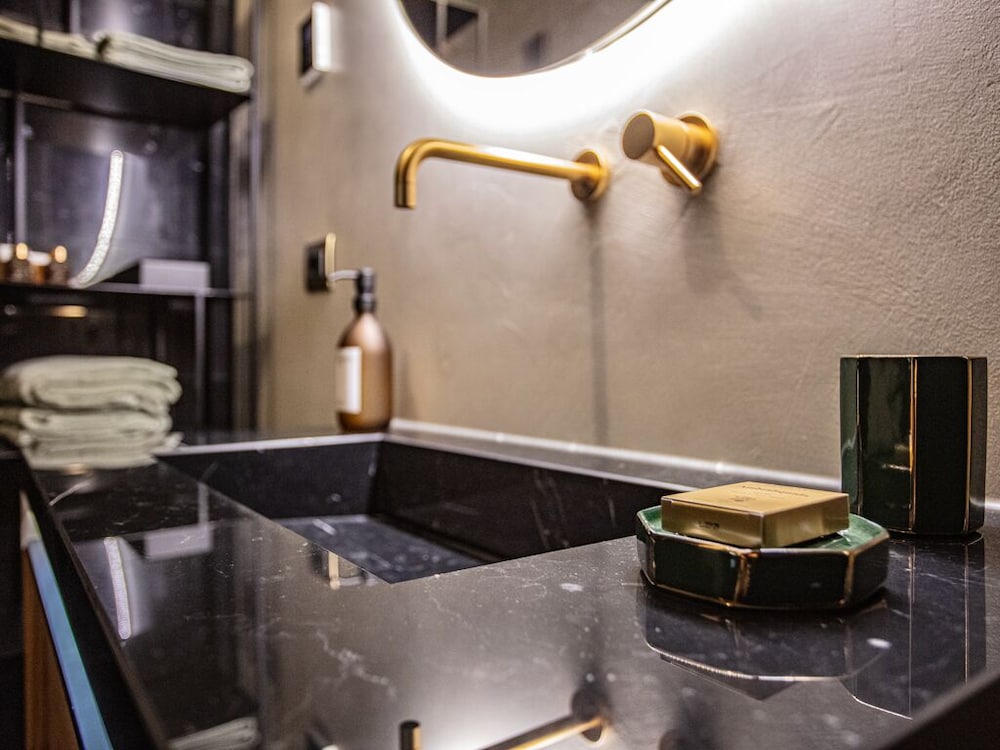 BSTAR Luxury B&B