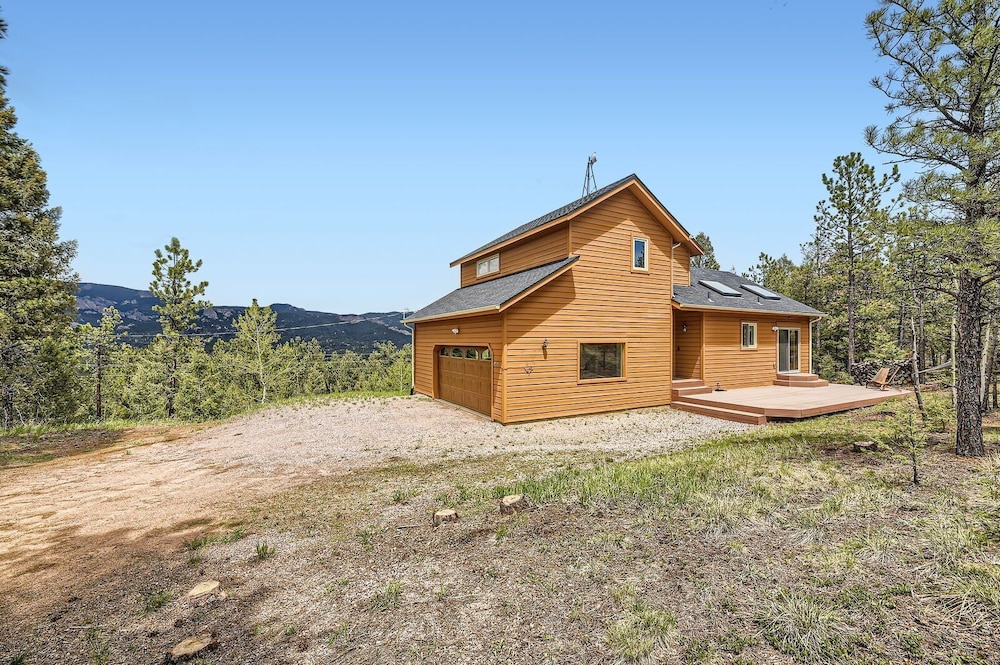 Pine Cabin 3 Bedroom Home