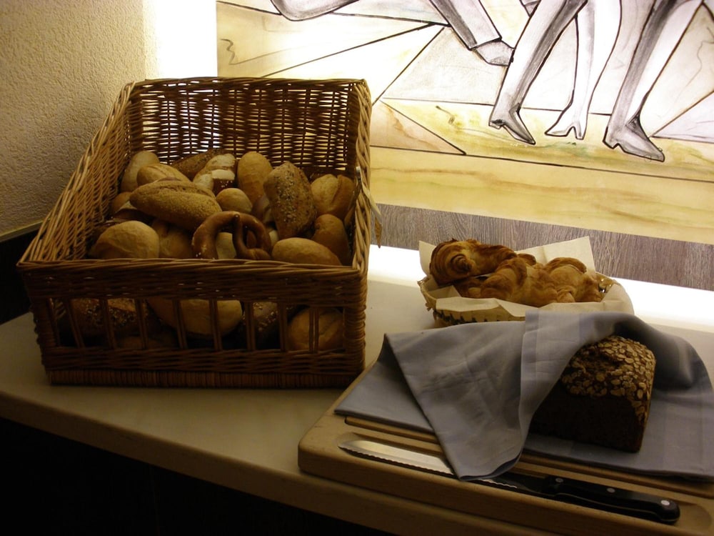 Photo 31