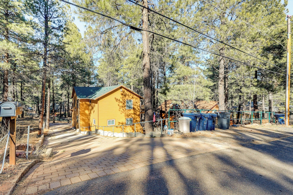 Mountain Retreat in Flagstaffs Kachina Village!