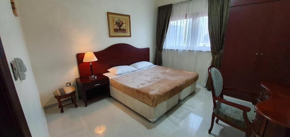 Abu Dhabi Vacations - Ivory Hotel Apartment - Property Image 3