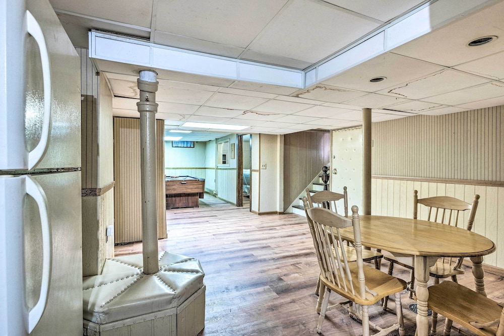 Cadillac Vacations - Historic Cadillac Home: Walk to Lake  Downtown! - Property Image 10