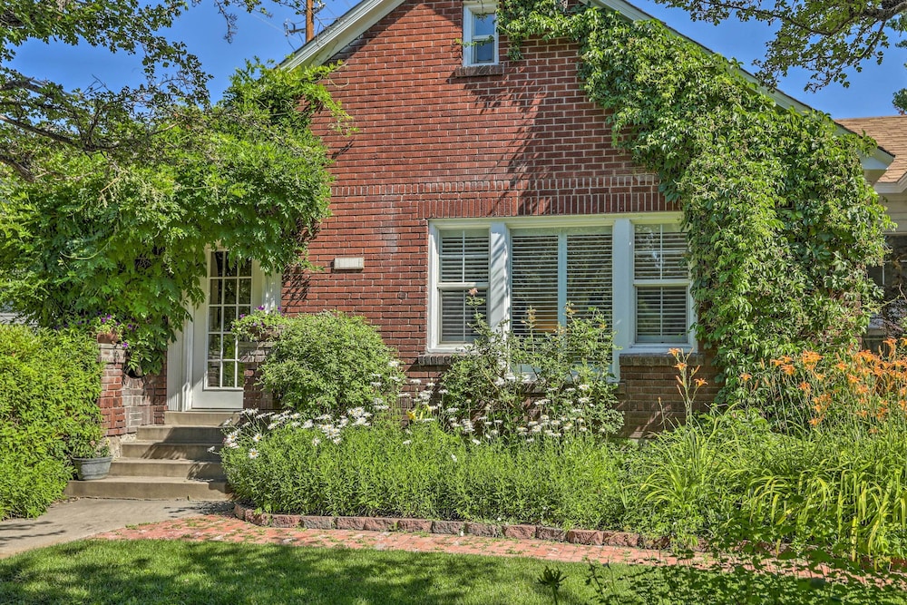 Historic Reno Home on Riverwalk: 1 Mi to Midtown view 3
