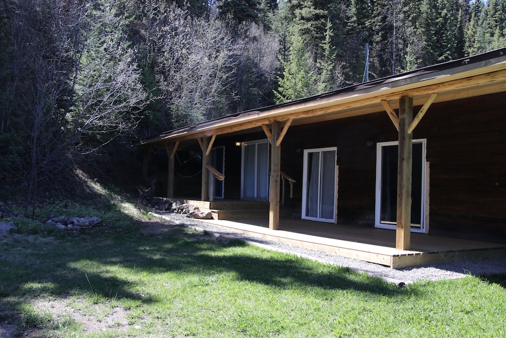Lac Des Roches Resort