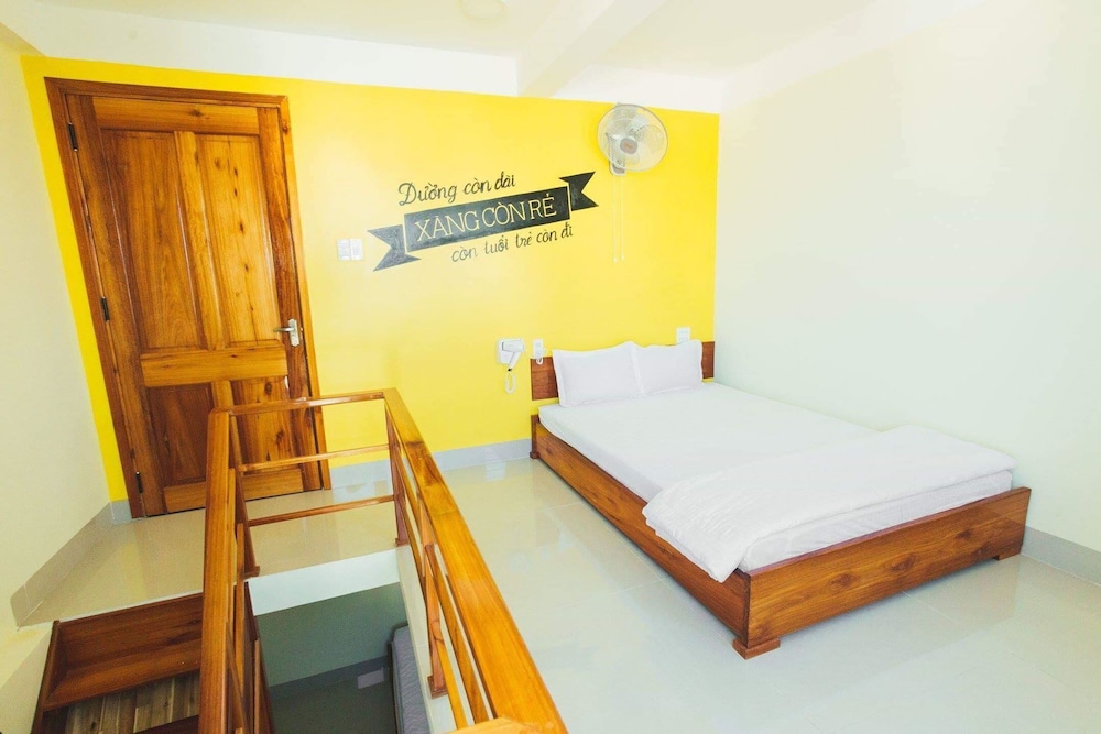 Ngoc Huong Hostel view 4