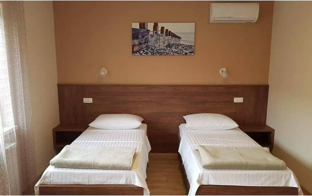 Jonon Tours & Guesthouse view 3