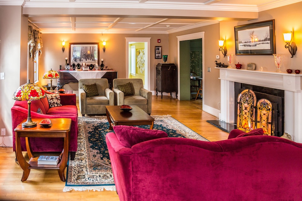 Cranmore Inn