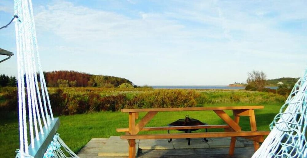 Blue Crest Cottages