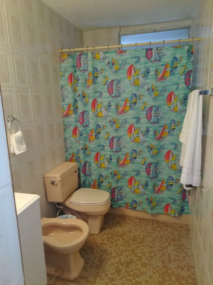 Oceansound Suites - Property Image 2