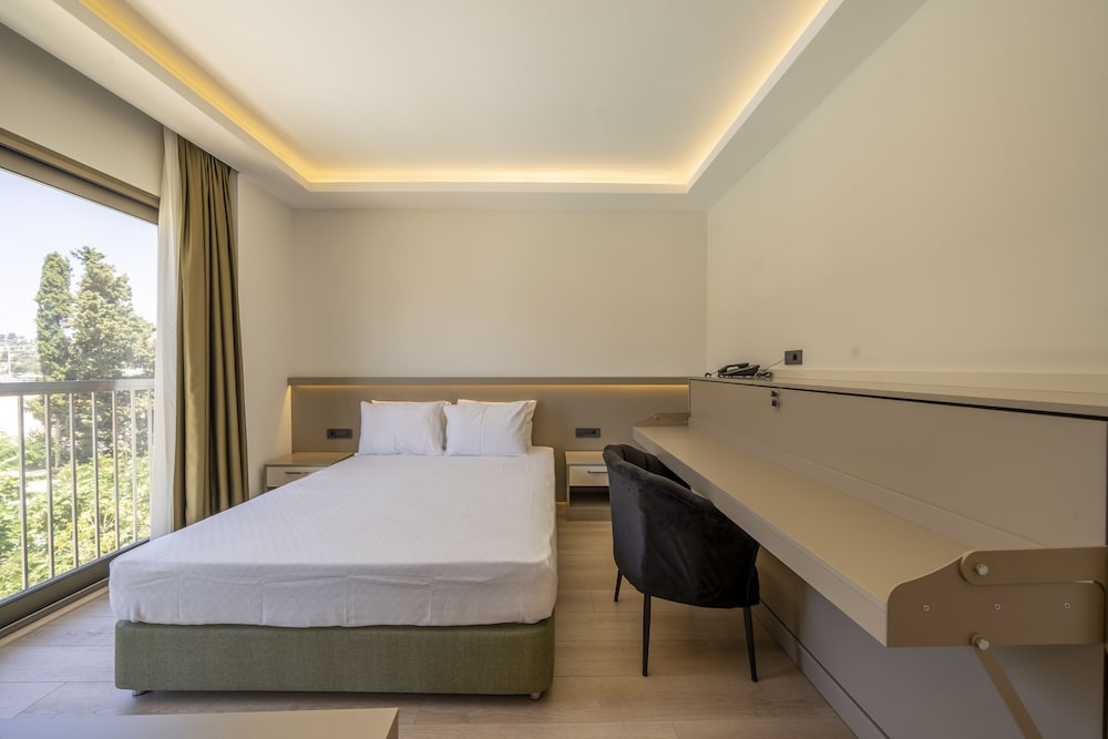 Olive Tree Hotel - Image 25