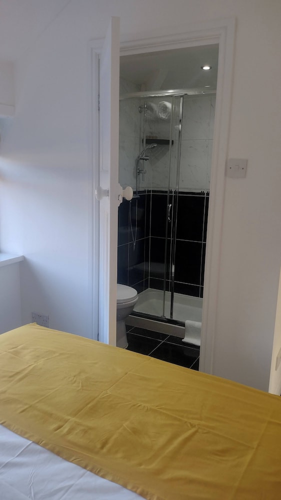52 Furnival Road Manchester