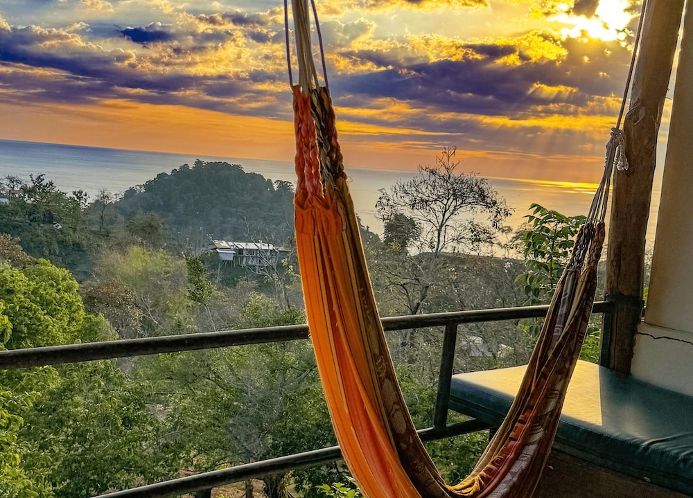 Hotel Pura Natura Lodge - Image 1