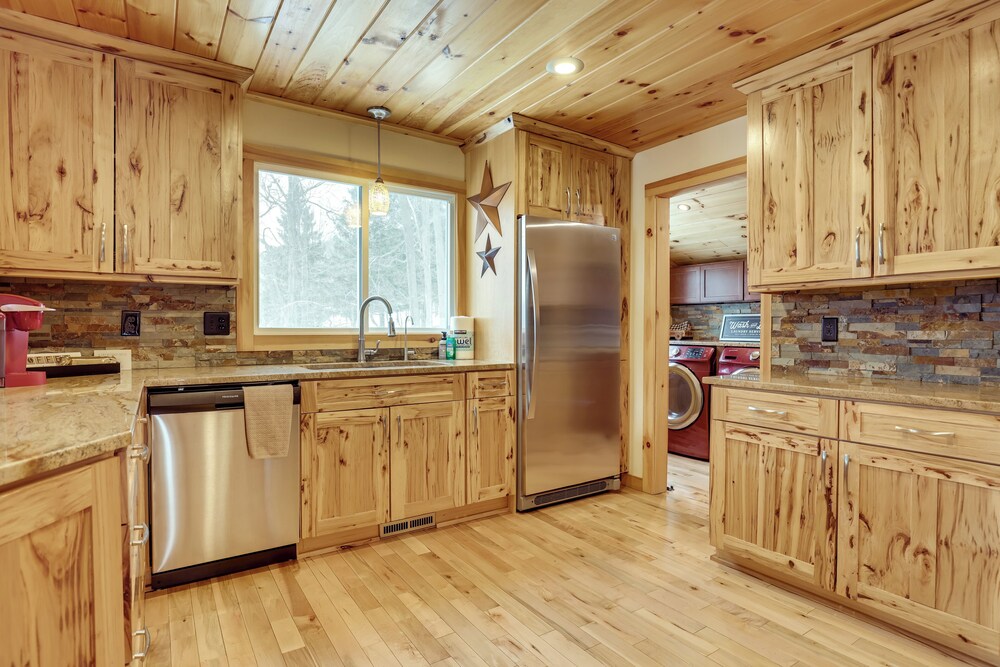 The Toasted Marshmallow Ski & Lake Retreat
