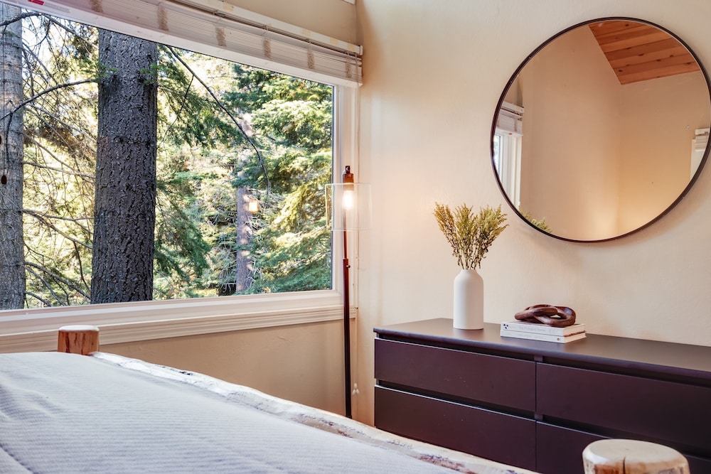 Homewood by Avantstay Amazing Family Cabin w Hot Tub Sauna
