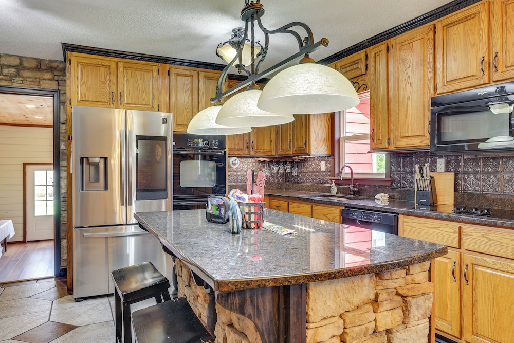 Fire Pit + Game Room: Lakefront Escape in Trenton!