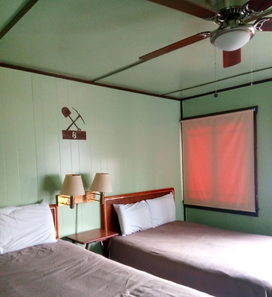 Panamint Springs Resort