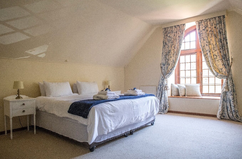 The Manor House at Knorhoek Estate view 5