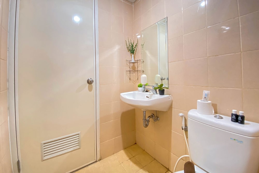 Pleasurable 2BR Apartment Parahyangan Residence