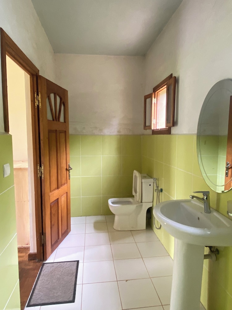 Andasibe Sifaka Lodge