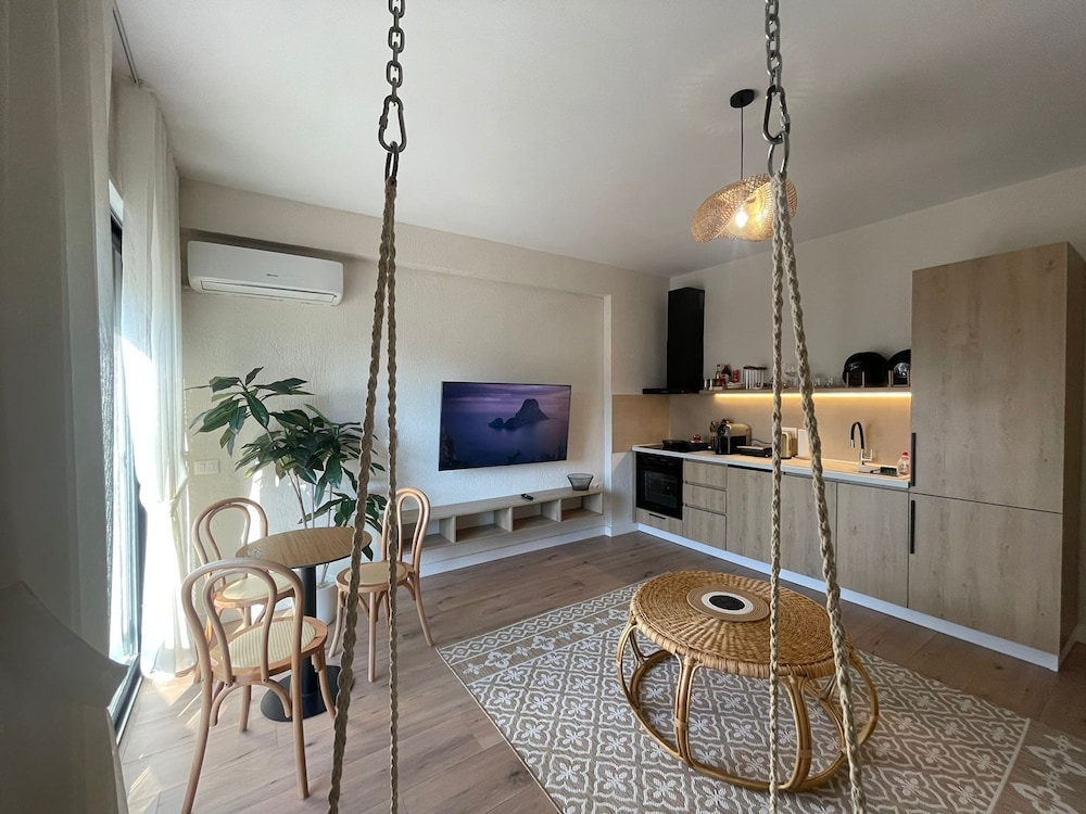Boho Central Apartment