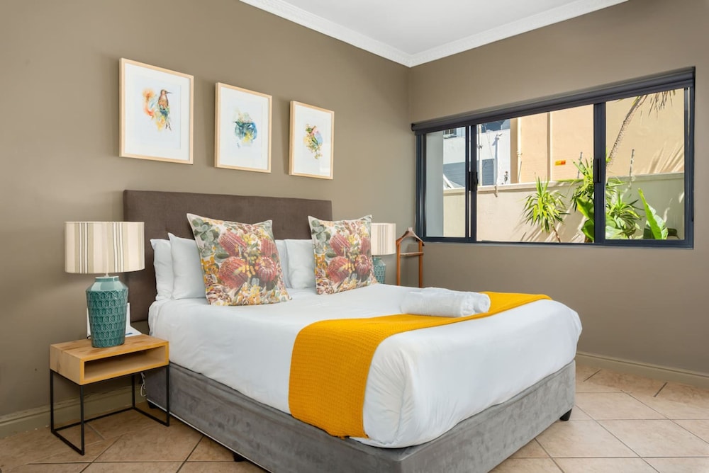 Sea Point Oasis Private Garden