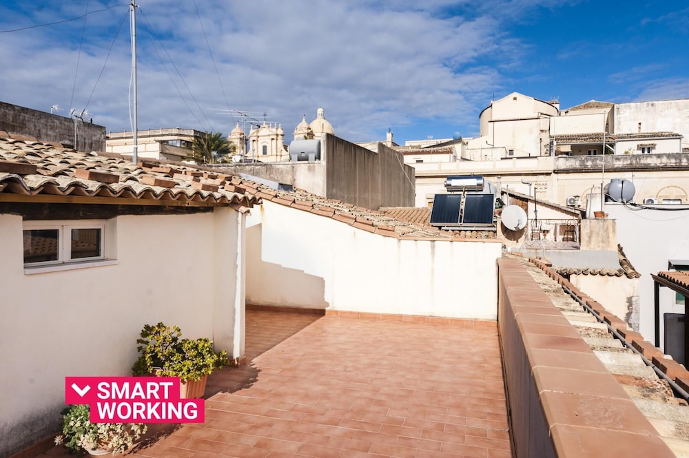 Duplex con Terrazza a Noto by Wonderful Italy view 3