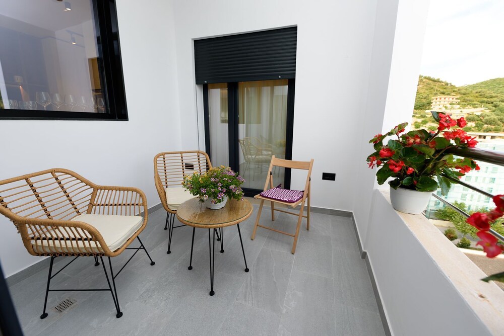 E&K 01-02 Apartment