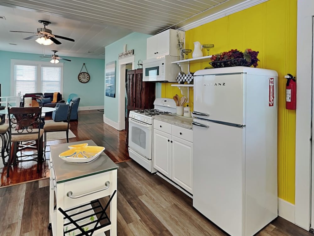 Seawall Celebration Manor by Ryson Vacation Rentals