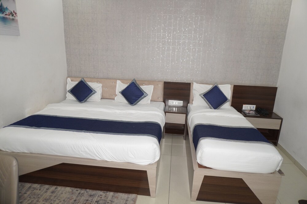 Hotel Hanuman Palace