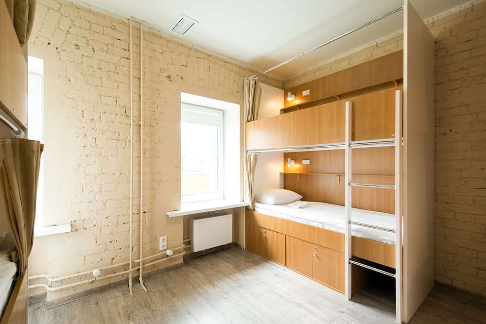 Makarov Hostel