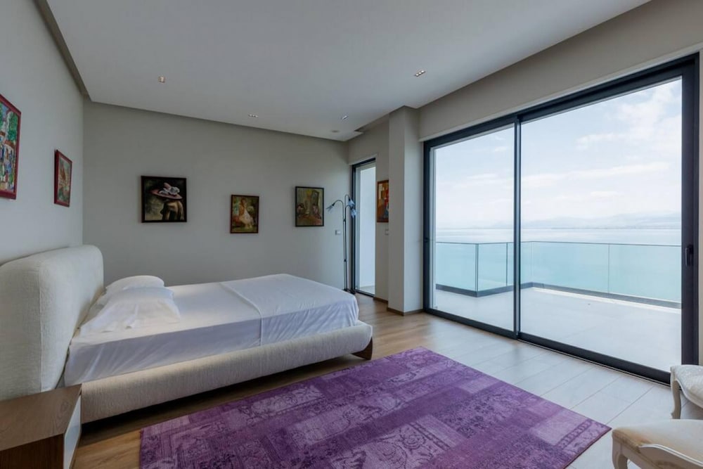 The Luxury Villa in Shkod r