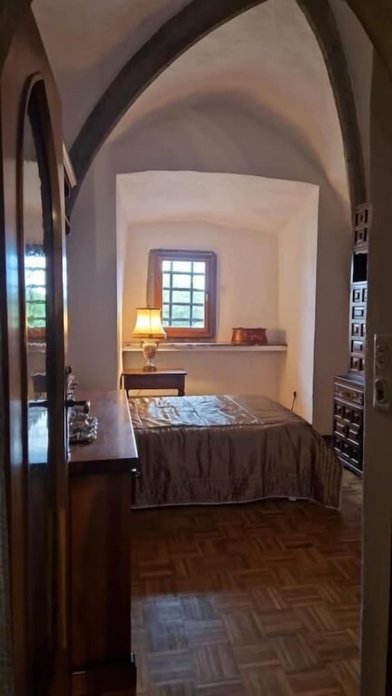 Burg Hermannstein MonksRoom