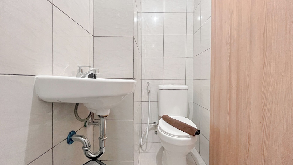 Great Deal Studio (No Kitchen) At Bandaraya - Tallasa City Makassar Apartment